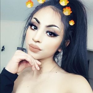 Meet your Posher, Beatriz